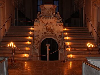 Kirche bei Nacht